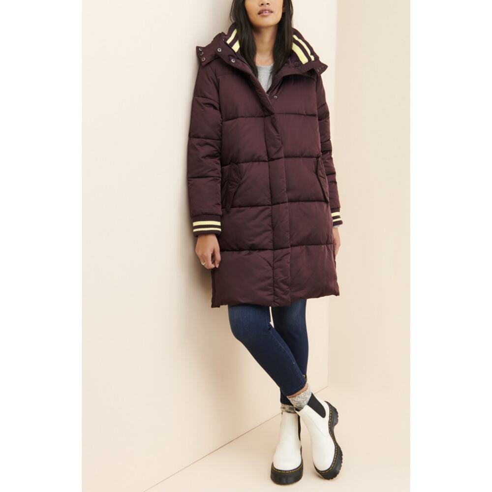 Avec les filles Stripe-Trimmed Water-Resistant Puffer Coat in Burgundy Size S